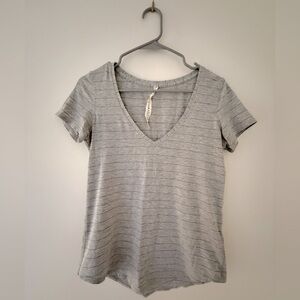 Lululemon v-neck t-shirt, size 2
